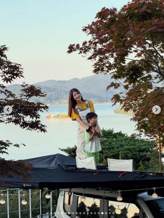 '둘째 임신' 이시영, 만삭 D라인 살짝 가린 멜빵바지 룩 조금 힘드네 [N샷]