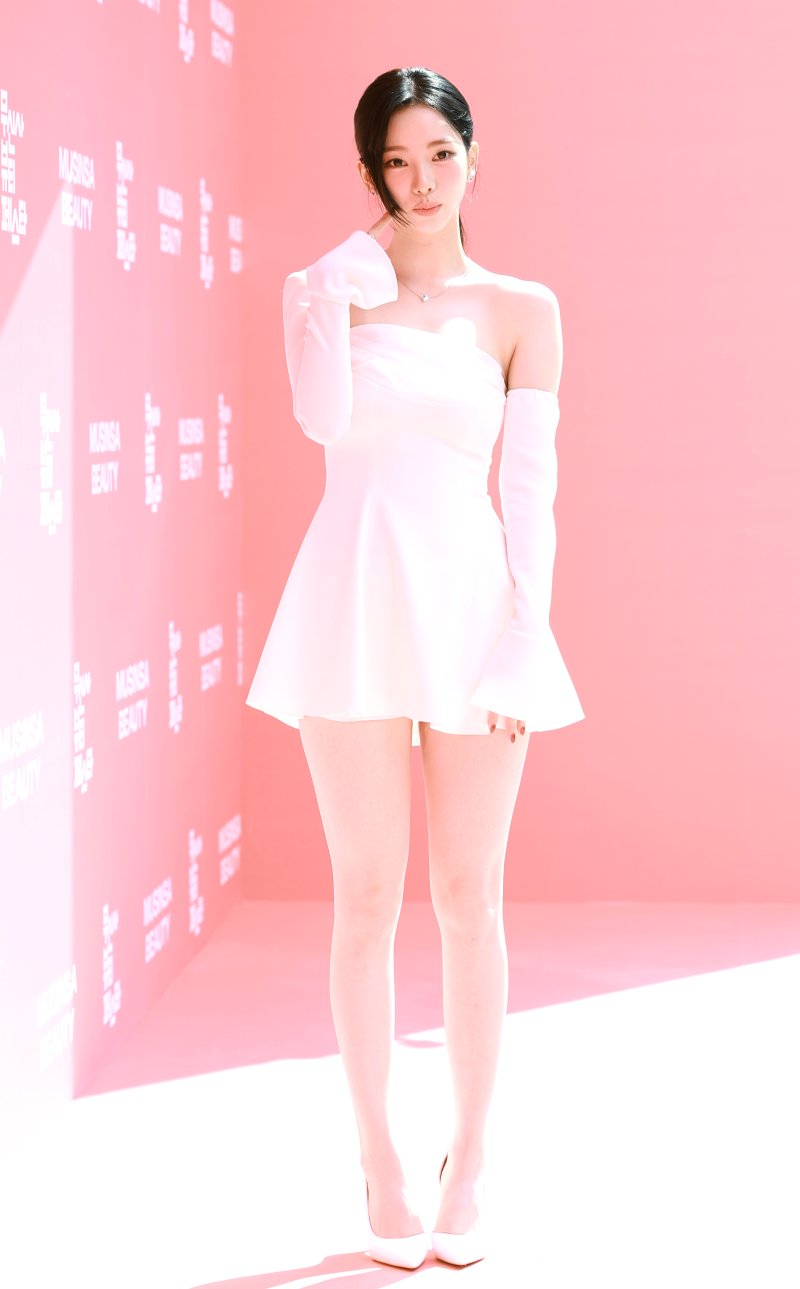 [뉴스1 ★]에스파 카리나, 햇살 담은 여신