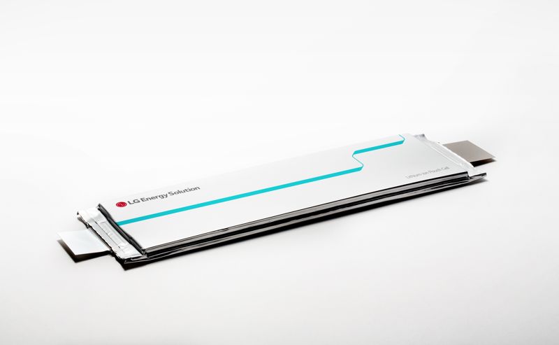 LG에너지솔루션 ESS용 LFP 롱셀 배터리. 사진=LG에너지솔루션 제공