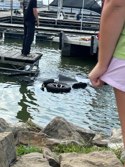 "신에게 바친다" 망상에 4살 아들 호수로 던진 母...아빠는?