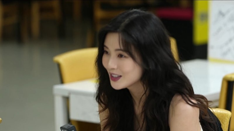 "'SNL'로 친해졌다" 이선빈, 알고보니 지예은과 찐친…반전 인맥