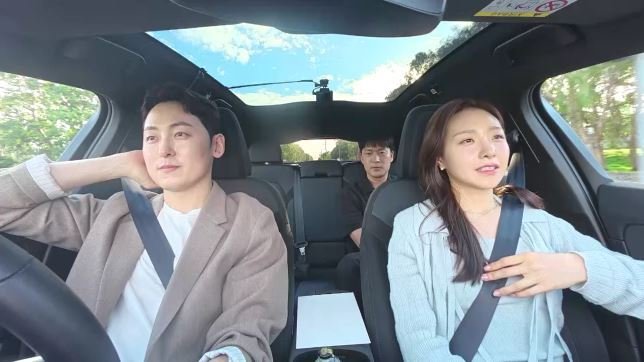 '돌싱글즈7' 인기녀 명은, 인형vs도형 기싸움에 "이제 그만해"