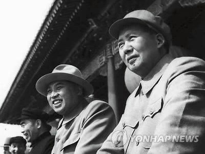 김정은, 톈안먼 시진핑 옆에 설까…'박근혜 참석' 10년전과 딴판 (출처=연합뉴스)