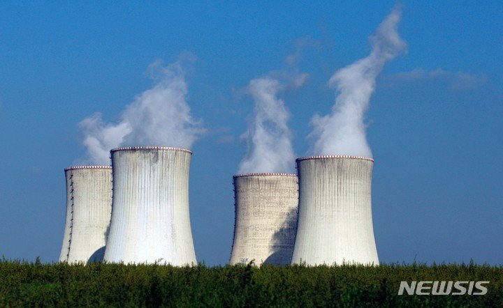 [두코바니(체코)=AP/뉴시스] 체코 두코바니 원자력 발전소의 모습. *재판매 및 DB 금지