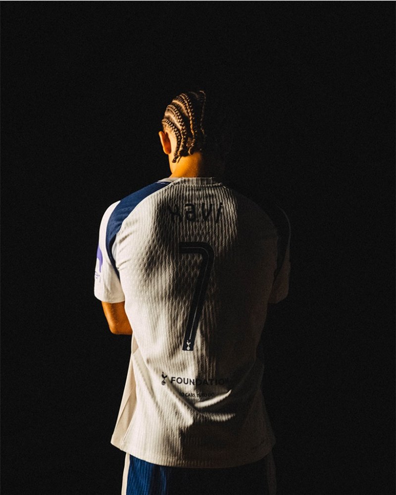 [서울=뉴시스]토트넘, 손흥민 7번 새 주인으로 시몬스 영입. (사진=토트넘 소셜 미디어 캡처) 2025.02.01. photo@newsis.com *재판매 및 DB 금지