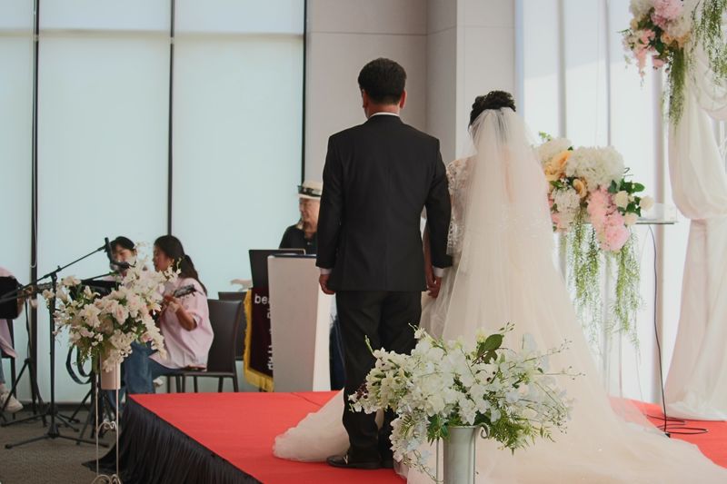 시흥시가 북한이탈주민, 다문화 가족 등을 위한 특별한 결혼식을 진행했다. 시흥시 제공