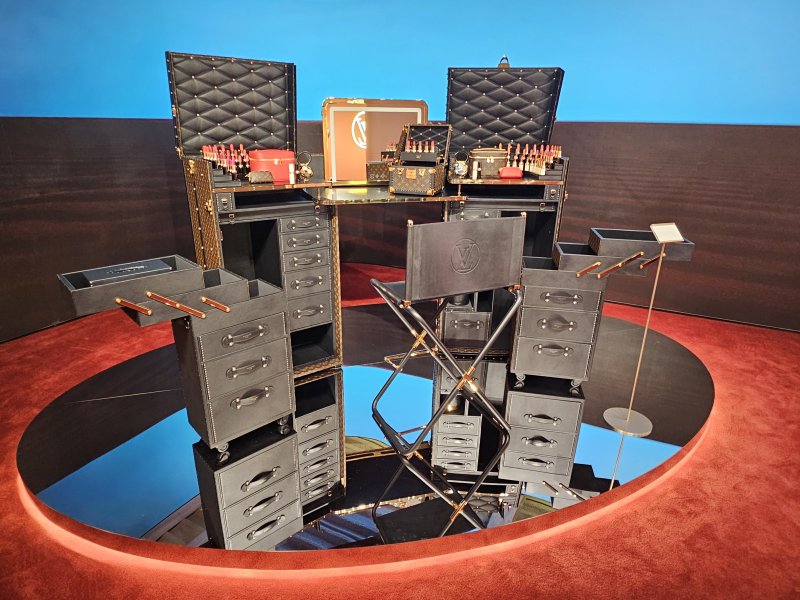 라보떼 루이비통 론칭 기념 팝업 스토어. 화장대 형태의 메이크업 트렁크. 가격은 5억 8000만원이 넘는다.ⓒ 뉴스1/김진희 기자.