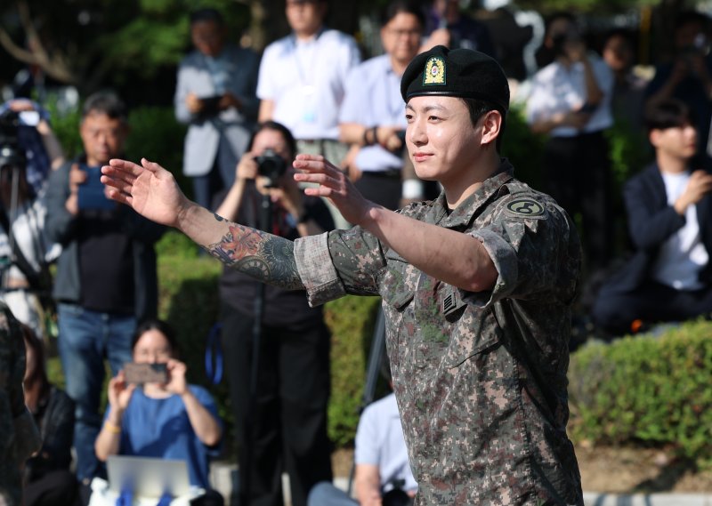 전역 두 달 만에 또? 정국 집 앞에서 벌어진 사건