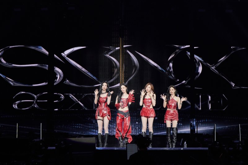 에스파 단독 콘서트 '싱크 : 액시스 라인'(SYNK : aeXIS LINE) (출처=연합뉴스)