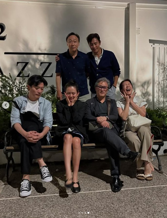 '현빈♥' 손예진, 어깨 드러낸 눈부신 자태…베니스서도 '여신 미모'