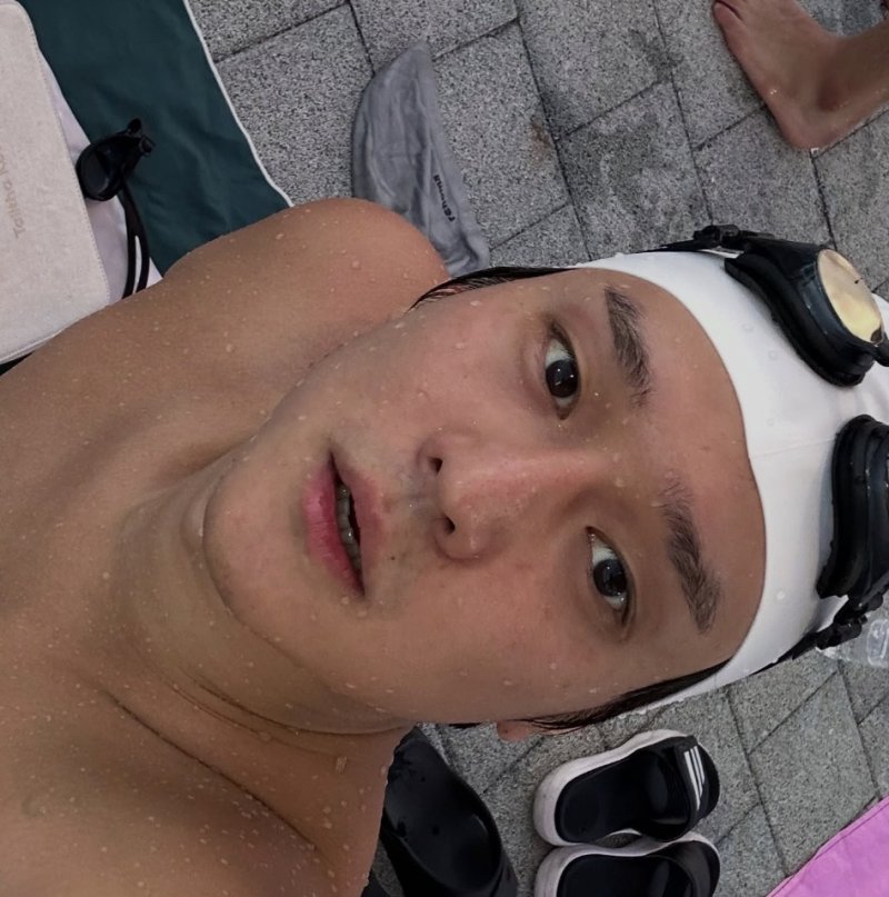 고경표 "슬프네요" 한강수영장 리모델링 오해→"다시 만나, 룰루랄라"