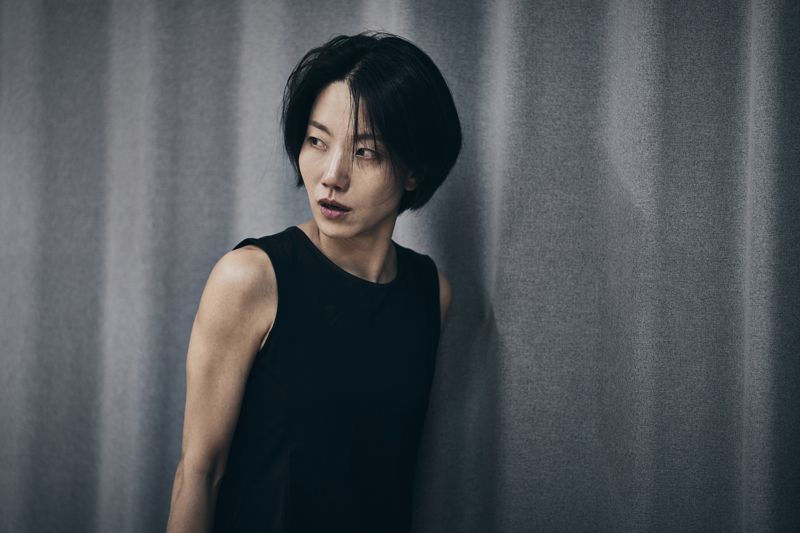 배우 김신록이 연극 프리마 파시를 연습하고 있다. 쇼노트 제공