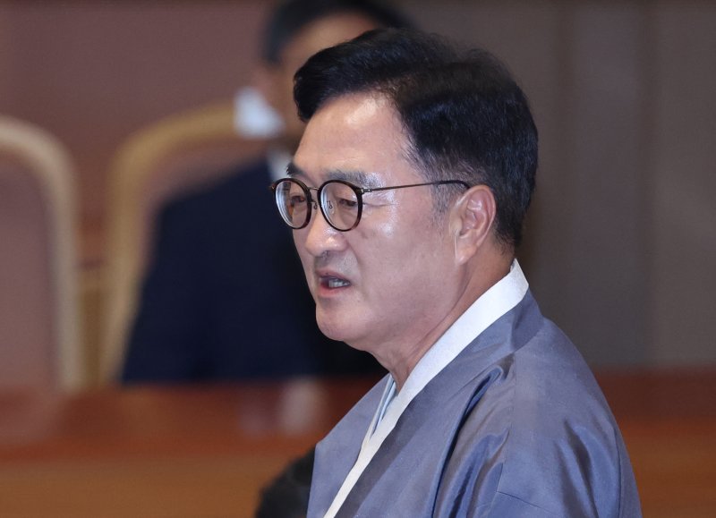 우원식 국회의장이 1일 오후 서울 여의도 국회에서 열린 제22대 제429회국회(정기회) 개회식에서 개회사를 하고 있다. 뉴시스