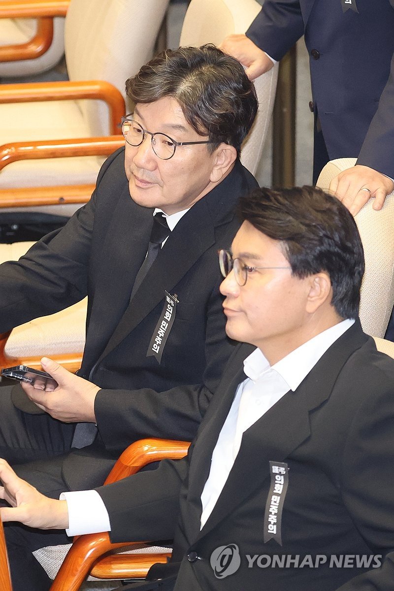 본회의 참석한 권성동 의원 (출처=연합뉴스)