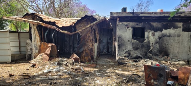 [니르오즈=뉴시스]김난영 기자 = 지난 5월 21일(현지 시간) 이스라엘 남부 가자 지구 인근 니르오즈 키부츠에 2023년 10월 7일 하마스 기습 당시 불에 탄 주택이 남아있다. 2025.09.02.