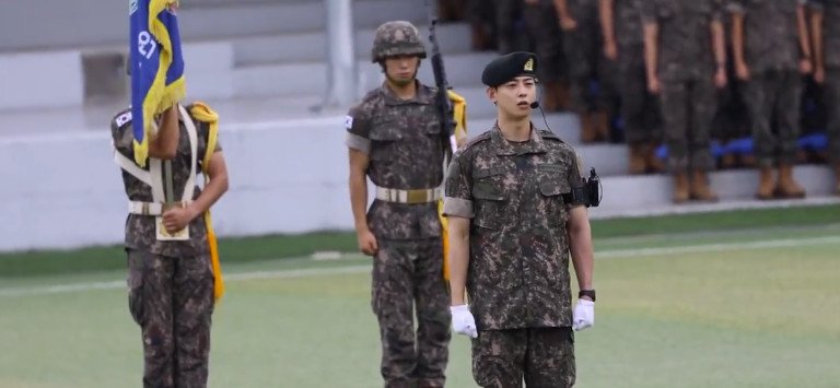 '현역' 차은우, 수료식서 훈련병 대표 선정…잘생겼는데 늠름하기까지 [N이슈]