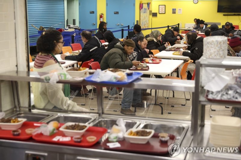 미국 뉴욕 할렘의 급식시설 (출처=연합뉴스)