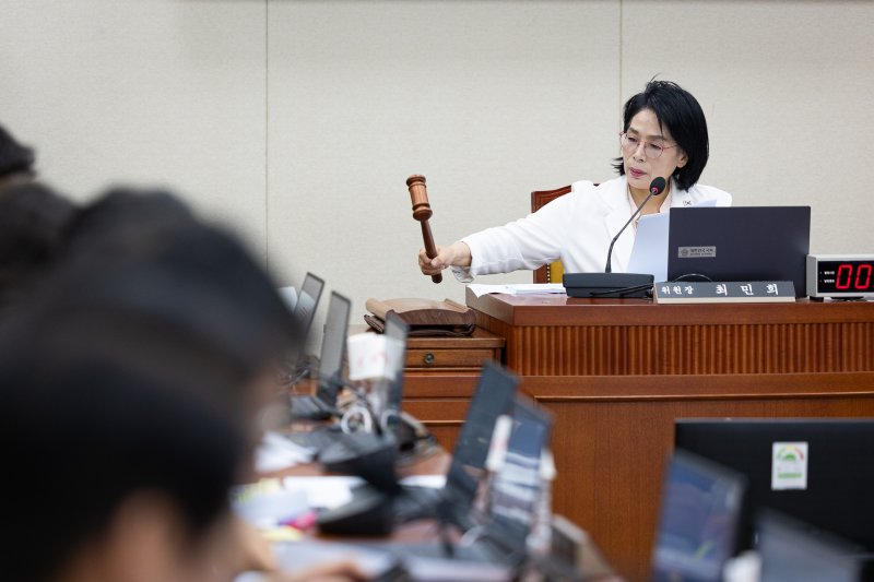 최민희 국회 과학기술정보방송통신위원장. 2025.9.2/뉴스1 ⓒ News1 유승관 기자