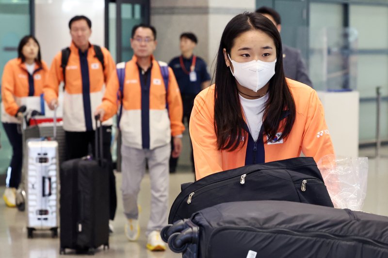 '셔틀콕 여제' 안세영이 2일 오후 인천국제공항을 통해 귀국하고 있다. 2025.9.2/뉴스1 ⓒ News1 민경석 기자