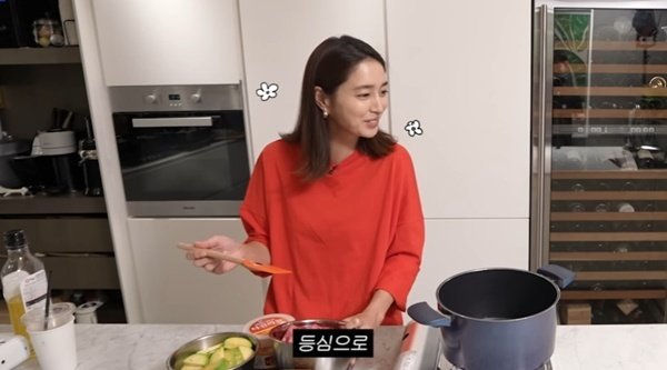 이민정 "돈으로 플렉스"…식당 사장과 고추장찌개 대결