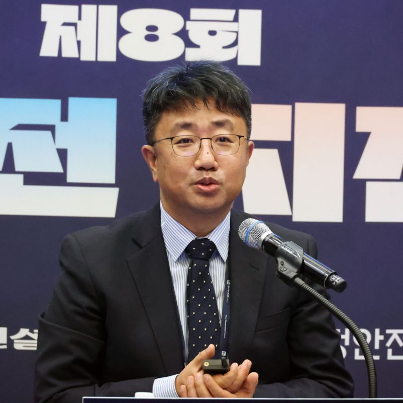 파이낸셜뉴스와 행정안전부가 공동주최하는 제8회 바카라사이트 카지노버프 지진포럼이 3일 서울 중구 대한상공회의소 의원회의실에서 열렸다. 김정환 서울바카라사이트 카지노버프원 인프라기술바카라사이트 카지노버프실 바카라사이트 카지노버프위원이 강연하고 있다. 사진=서동일 기자