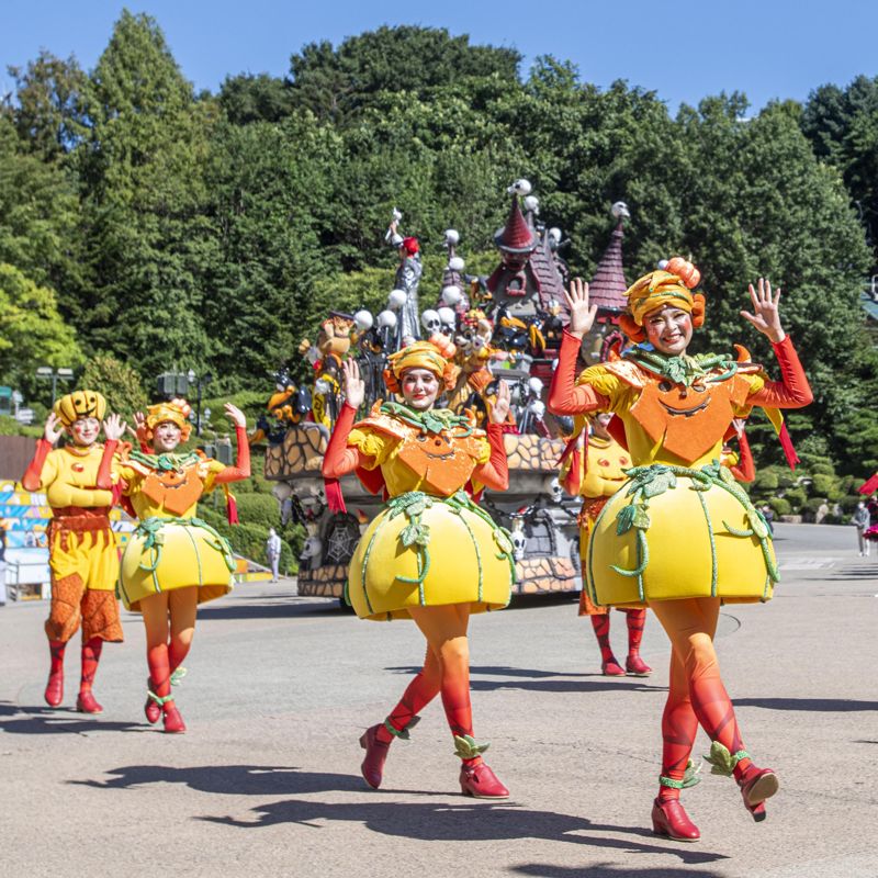 가을축제에 맞춰 새로 선보이는 '스마일리 펌킨 퍼레이드'