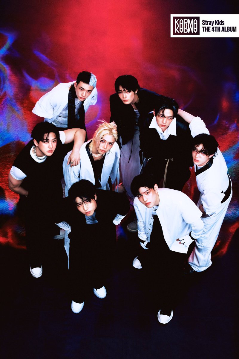 'K팝 첫 빌보드 200 7연속 1위' 스트레이 키즈 "더 반짝반짝 빛을 발하겠습니다"