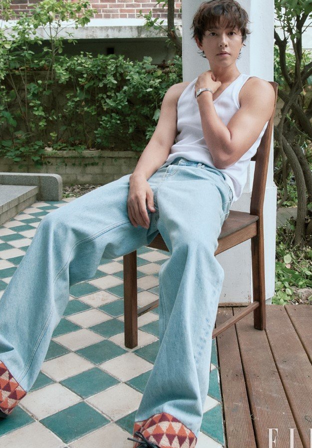 송중기, 미소년 비주얼에 팔 근육…♥케이티 반할 만