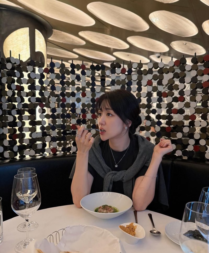 박하선 털털한 모습…입 크게 벌리고 타코 한입