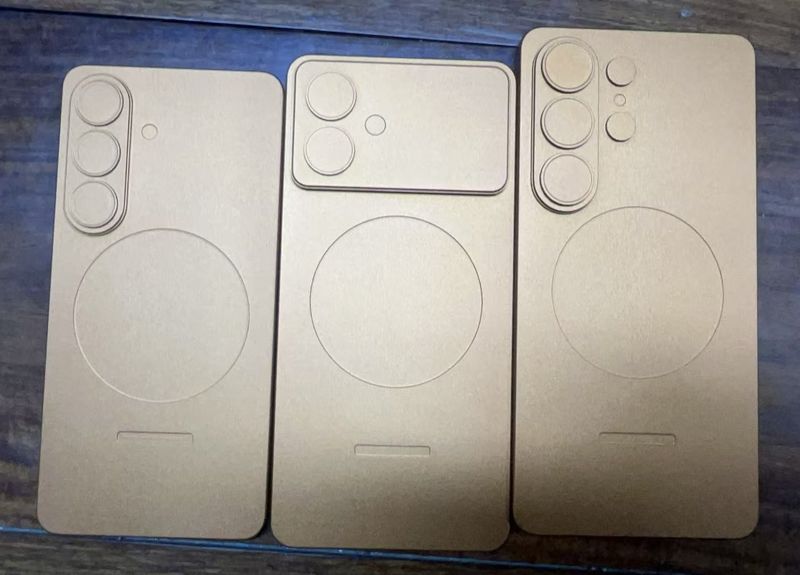 갤럭시 S26 시리즈 실물 모형. 소니 딕슨 제공