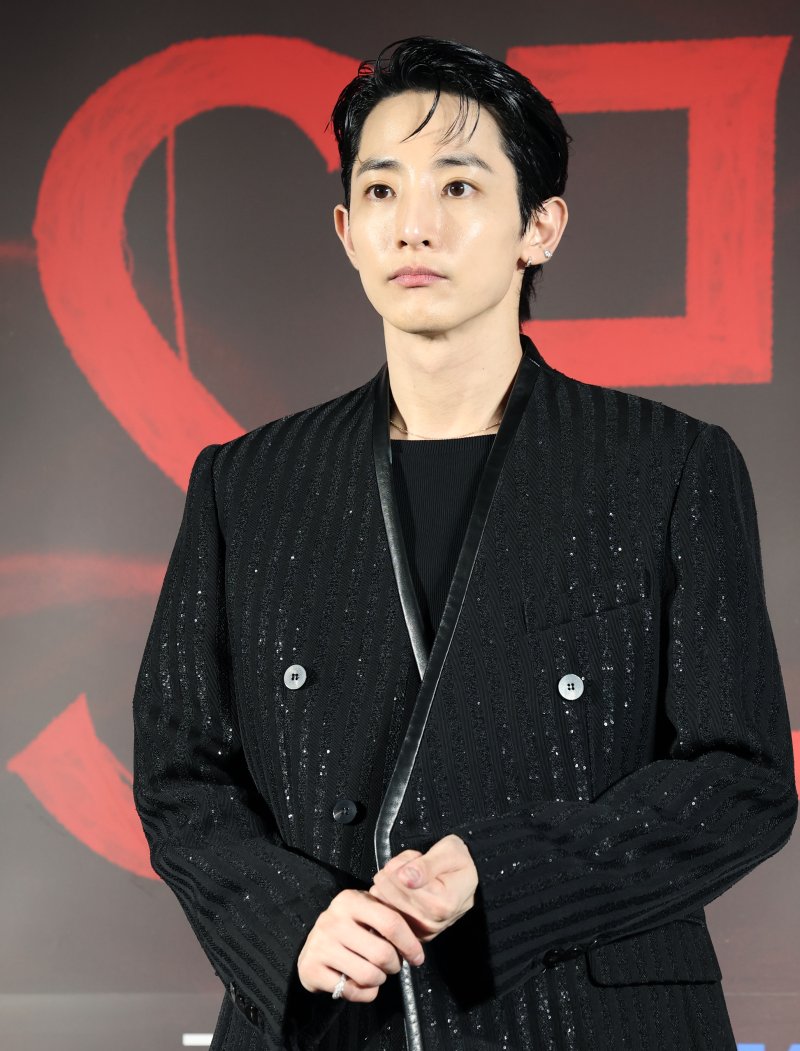 이수혁 측, 中 팬미팅 혹사 논란 2차 해명 배우 의사 확인해 반영