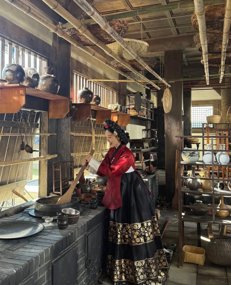 강한나, 한복 입고 밝은 미소 '심쿵'