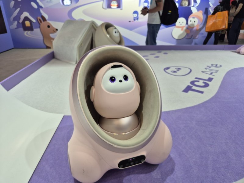 TCL이 유럽 최대 가전 박람회 'IFA2025'에서 AI 집사로봇 '에이미'(AiMe)를 공개했다.2025.9.5/뉴스1 최동현 기자