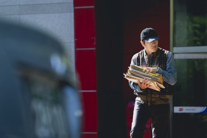 영화 '어쩔수가없다' 속 장면 (출처=연합뉴스)