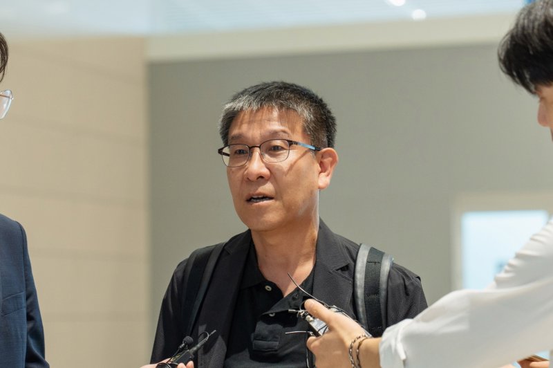 7일 오전 인천공항에서 김기수 온라인 바카라에너지솔루션 최고인사책임자(CHO) 전무가 현대자동차그룹과 온라인 바카라에너지솔루션의 미국 조지아 합작 배터리 공장 불법체류자 단속 문제를 해결하기 위해 미국으로 온라인 바카라하고 있다. (온라인 바카라에너지솔루션 제공)