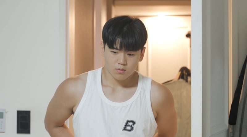 '윤민수 아들' 윤후 이제 모태 솔로 아냐…DM으로 차였다 고백