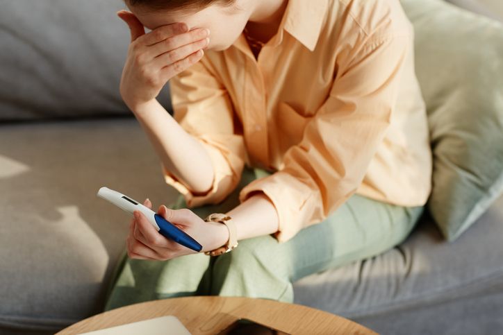 전담은 수증기 임신 준비 중인 아내 옆에서 뻔뻔한 남편