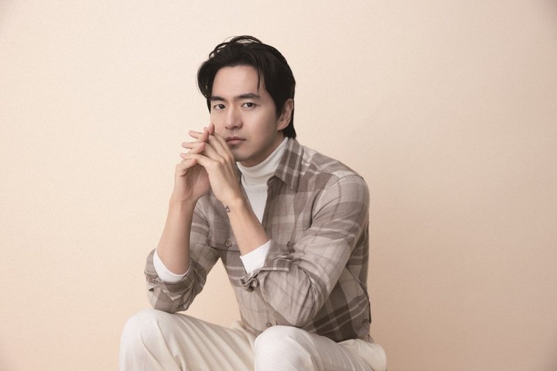 이진욱 "난 '극T' 성격…첫 변호사 연기 만족도 120%" [N인터뷰]①