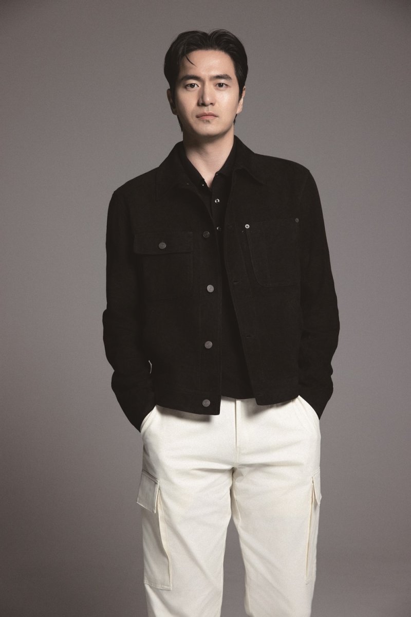 이진욱 "일부러 더 주접·바보처럼"…16살 연하 정채연과 호흡 비결