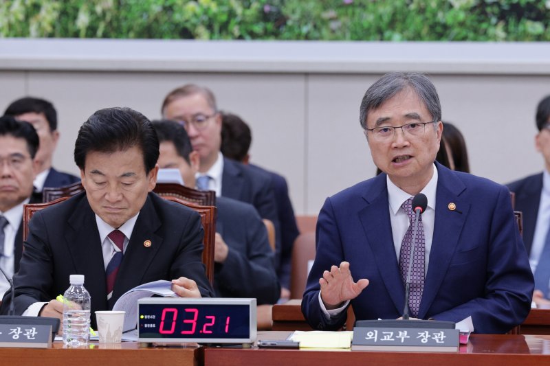 조현 외교부 장관이 8일 오후 서울 여의도 국회에서 열린 외교통일위원회 전체회의에서 의원 질의에 답변하고 있다. 2025.9.8/뉴스1 ⓒ News1 신웅수 기자