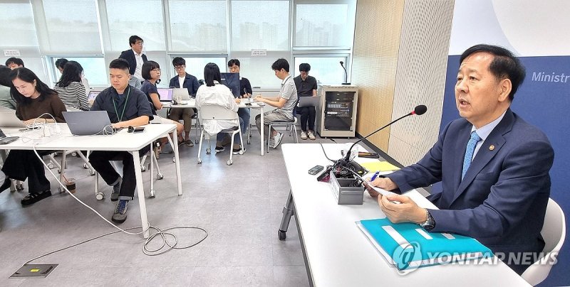 기자 간담회 하는 구윤철 경제부총리 (출처=연합뉴스)