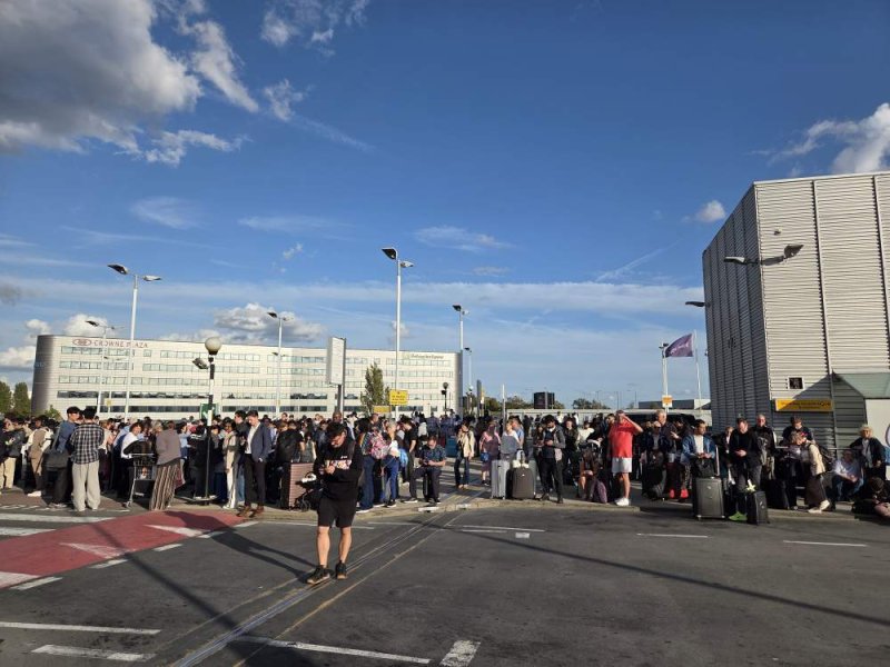 영국 런던 히스로 공항 제4터미널 출국장이 8일(현지시간) 폐쇄됐다. ⓒ News1 박주평 기자