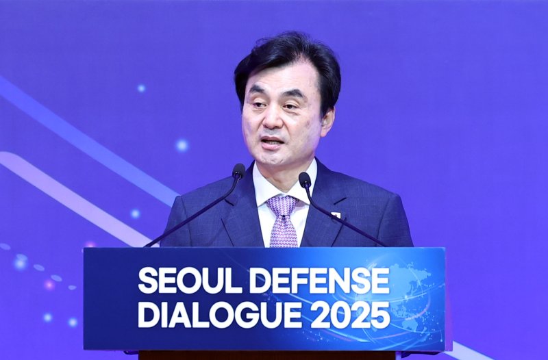 안규백 국방부 장관이 9일 오전 서울 중구 소공동 롯데호텔에서 열린 2025 서울안보대화 개회식에서 개회사를 하고 있다. 뉴시스