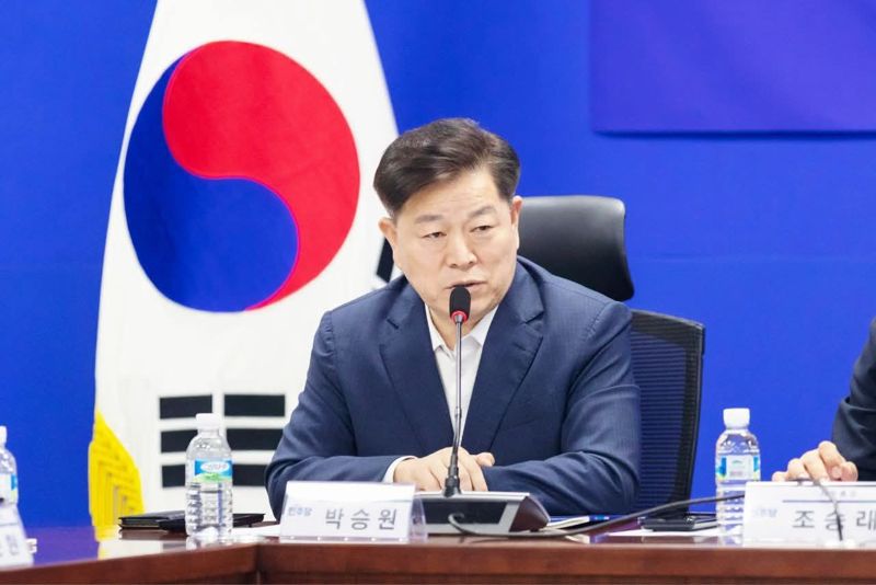 충청권 광역시-도 예산정책협의회에 참석한 박승원 참좋은지방정부위원장. 박승원 광명시장 페이스북 갈무리