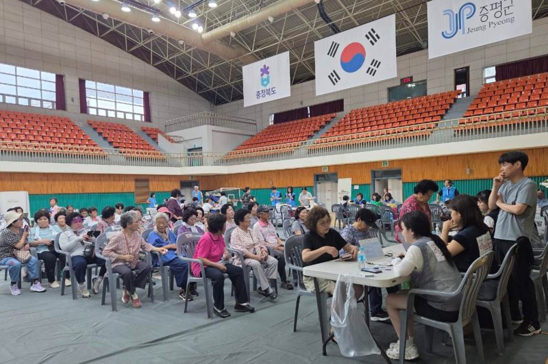 충북 증평군은 사단법인약침학회굿닥터스나눔단(단장 강인정)과 함께 오는 14일 죽리초등학교에서 한방의료봉사를 진행한다.(증평군 제공, 재판매 및 DB금지)/뉴스1