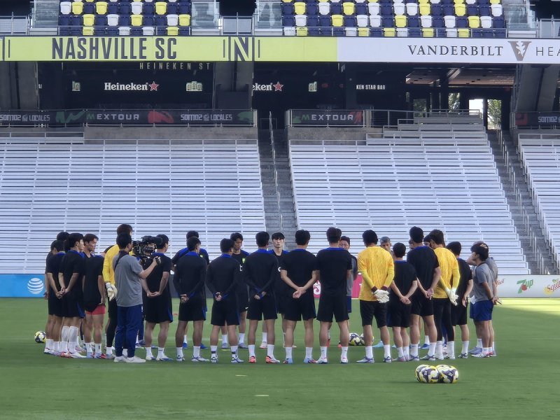 내슈빌의 지오디스파크에서 훈련 시작하는 축구 대표팀 (출처=연합뉴스)