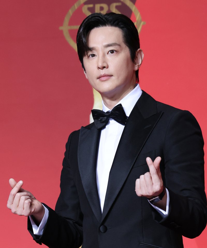 권율 아내는 황승언 동생? 소속사 "비연예인 가족, 구체적 확인 불가"