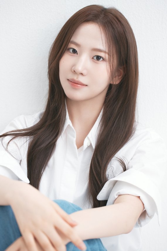 소아린, 제이와이드컴퍼니 전속계약…새 출발 알렸다