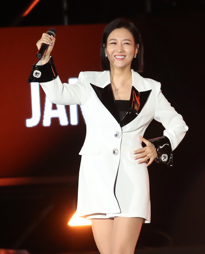 컴백 후 더 뜨거워진 인기…임영웅, 굳건한 1위 [스타1픽]