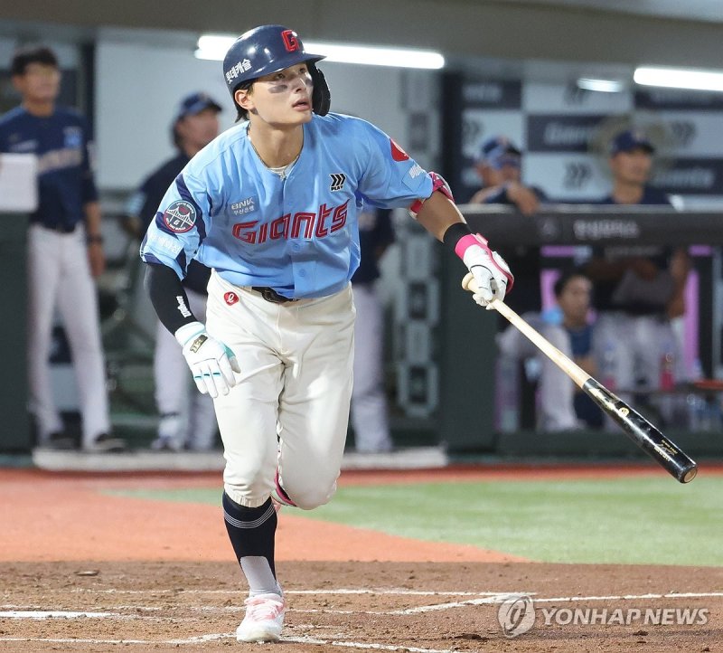 윤동희, 희생플라이로 1타점 (출처=연합뉴스)
